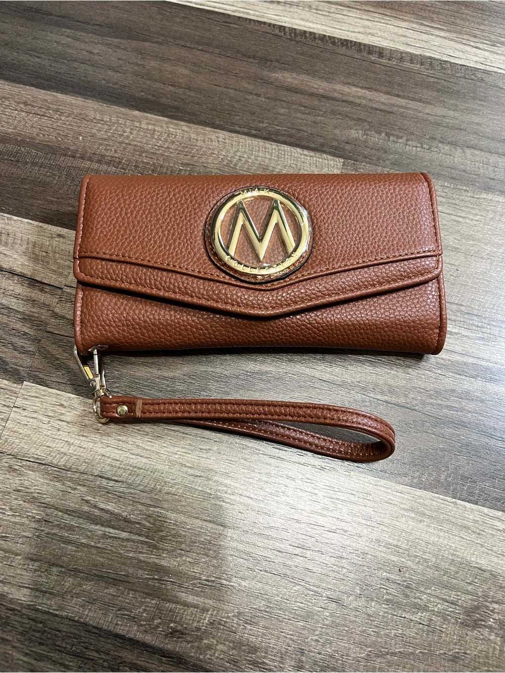 NWOT MIA K Collection Brown Wristlet Wallet with Gold 'M' Emblem